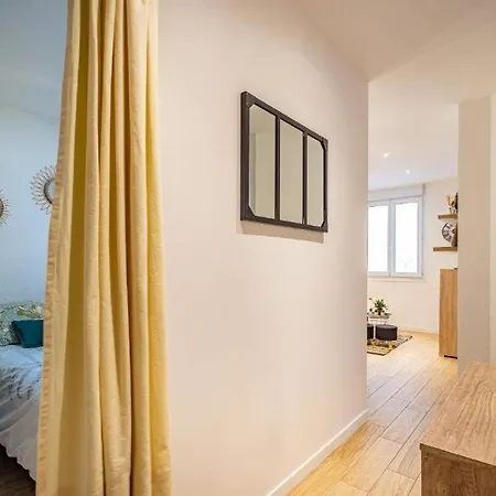 Equipe Au Bord De La Des Catalans Apartment